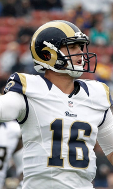 Dolphins spoil Goff's debut with rally to beat Rams, 14-10